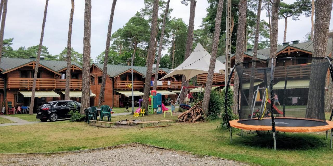 Natura Park Ustronie Morskie - Domki, Apartamenty エクステリア 写真